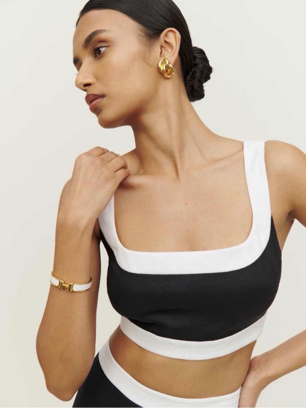 Reformation Monochrome Two-Piece Ensemble (Robbie Linen Two Piece)- worn once - Picture 11 of 13